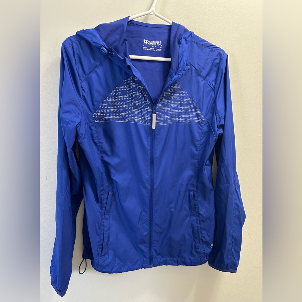 Running Room Lightweight Jacket – Bright Blue – Size Medium GUC